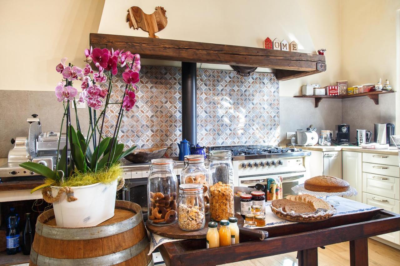 Il Pettirosso Bed & Breakfast Santarcangelo di Romagna Ngoại thất bức ảnh